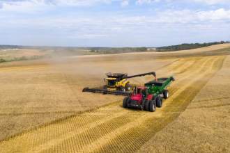 How Can Farmland Capital by FBN® Finance Help You Buy Land?